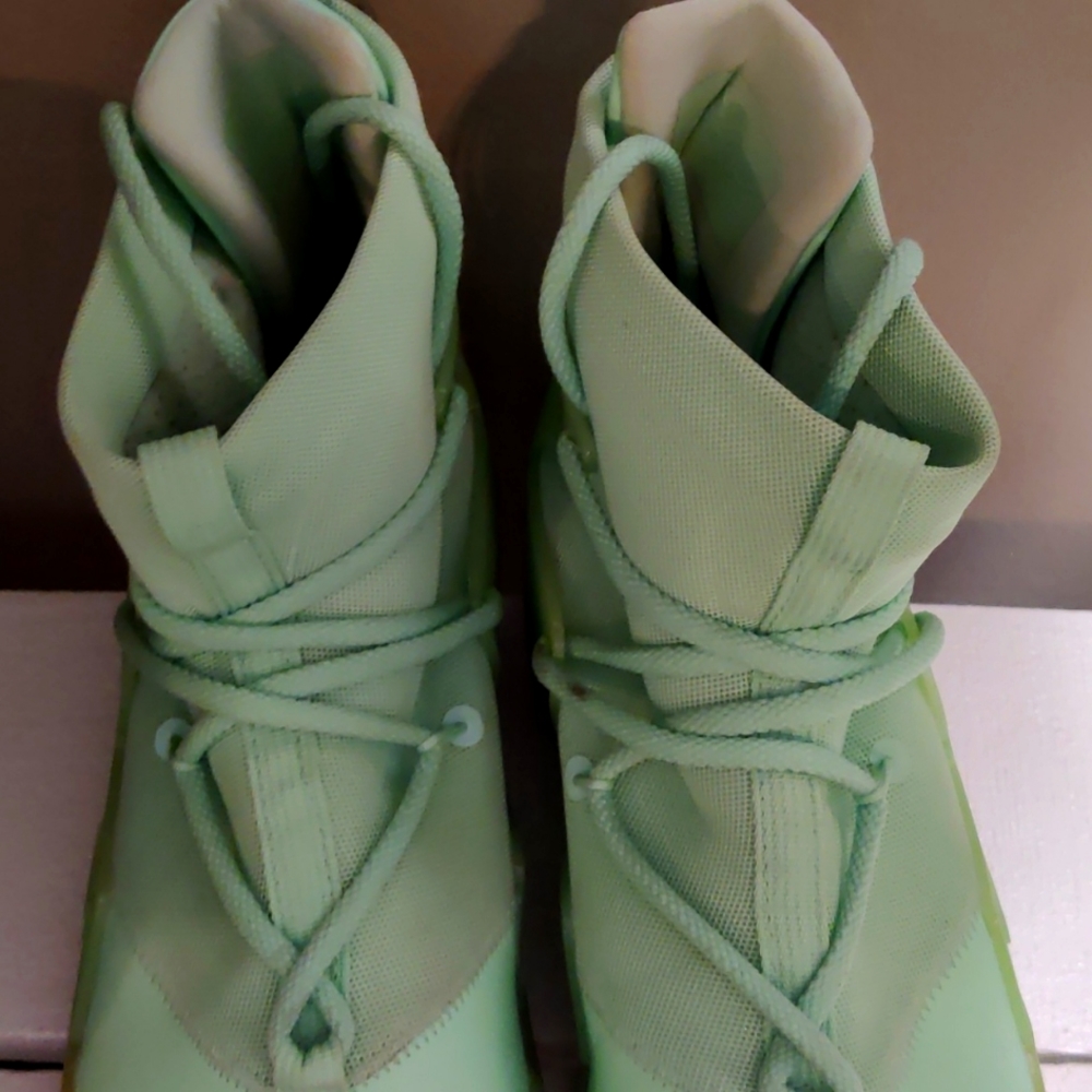 FEAR OF GOD Nike's